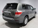 Used 2012 Toyota Highlander 4WD image 2