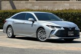 Used 2020 Toyota Avalon Limited image 2