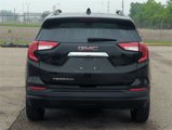 Used 2024 GMC Terrain SLE w/ Driver Convenience Package image 4