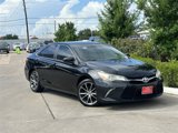Used 2015 Toyota Camry SE image 2