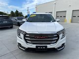 Used 2023 GMC Terrain SLT image 2