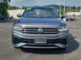 Used 2022 Volkswagen Tiguan SEL R-Line image 2