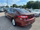 Used 2015 Ford Fusion SE image 4