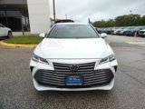 Used 2019 Toyota Avalon Limited image 2