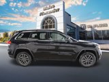 Used 2019 Jeep Grand Cherokee Laredo w/ Laredo X Package image 2