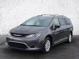 Used 2020 Chrysler Pacifica Touring-L image 4