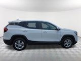 Used 2024 GMC Terrain SLE image 2