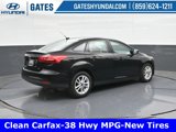 Used 2018 Ford Focus SE image 2