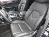 Certified 2023 Porsche Macan image 5