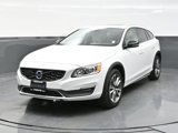 Used 2017 Volvo V60 T5 Cross Country w/ Convenience Package image 2
