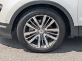 Used 2018 Ford Explorer Platinum image 3