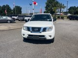 Used 2018 Nissan Frontier SV image 2
