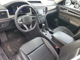 Used 2022 Volkswagen Atlas SE image 2