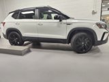 Used 2024 Volkswagen Taos SE w/ Panoramic Sunroof Package image 4