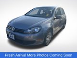 Used 2010 Volkswagen Golf 4-Door image 2