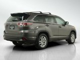 Used 2016 Toyota Highlander LE image 5