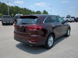Used 2019 Kia Sorento LX image 4