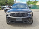 Used 2019 Jeep Grand Cherokee Laredo image 2
