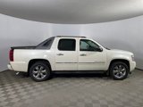 Used 2010 Chevrolet Avalanche LTZ image 4