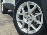 Used 2023 Jeep Renegade Latitude image 2