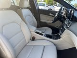 Used 2020 Mercedes-Benz GLA 250 4MATIC w/ Premium Package image 5