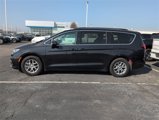 Used 2021 Chrysler Pacifica Touring image 2