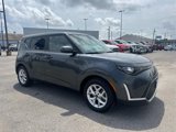 Used 2023 Kia Soul LX w/ LX Technology Package image 3