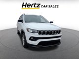 Used 2023 Jeep Compass Latitude image 3