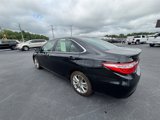 Used 2015 Toyota Camry image 3