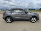 Used 2020 Nissan Rogue Sport SV image 5