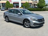 Used 2024 Volkswagen Jetta SE image 2