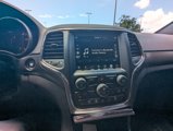 Used 2018 Jeep Grand Cherokee Laredo image 4