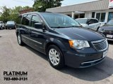 Used 2014 Chrysler Town & Country Touring image 6