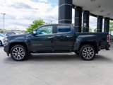 Used 2022 GMC Canyon Denali image 4