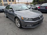Used 2018 Volkswagen Passat 2.0T SEL Premium image 3