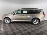 Used 2017 Chrysler Pacifica Touring-L w/ Tire & Wheel Group image 5