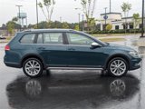 Used 2018 Volkswagen Golf Alltrack S image 3