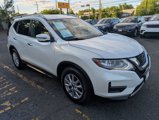 Used 2018 Nissan Rogue SV image 4