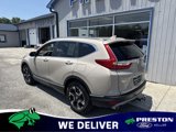 Used 2018 Honda CR-V Touring image 4