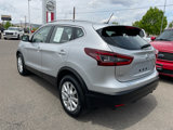 Used 2021 Nissan Rogue Sport SV image 3