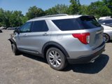 Used 2023 Ford Explorer Limited image 4