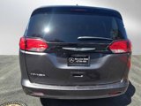 Used 2022 Chrysler Voyager LX image 4