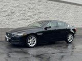 Used 2017 Jaguar XE Premium image 3