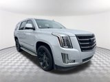 Used 2017 Cadillac Escalade Luxury image 3