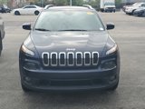 Used 2015 Jeep Cherokee Latitude w/ Cold Weather Group image 2