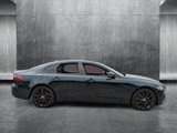 Used 2022 Jaguar XF SE image 4