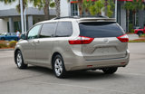 Used 2017 Toyota Sienna LE image 4