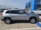 Used 2017 Jeep Cherokee Limited image 5