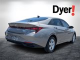 Used 2022 Hyundai Elantra SE image 3
