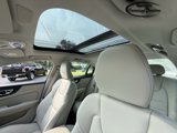 Used 2020 Volvo S60 T6 Momentum image 5